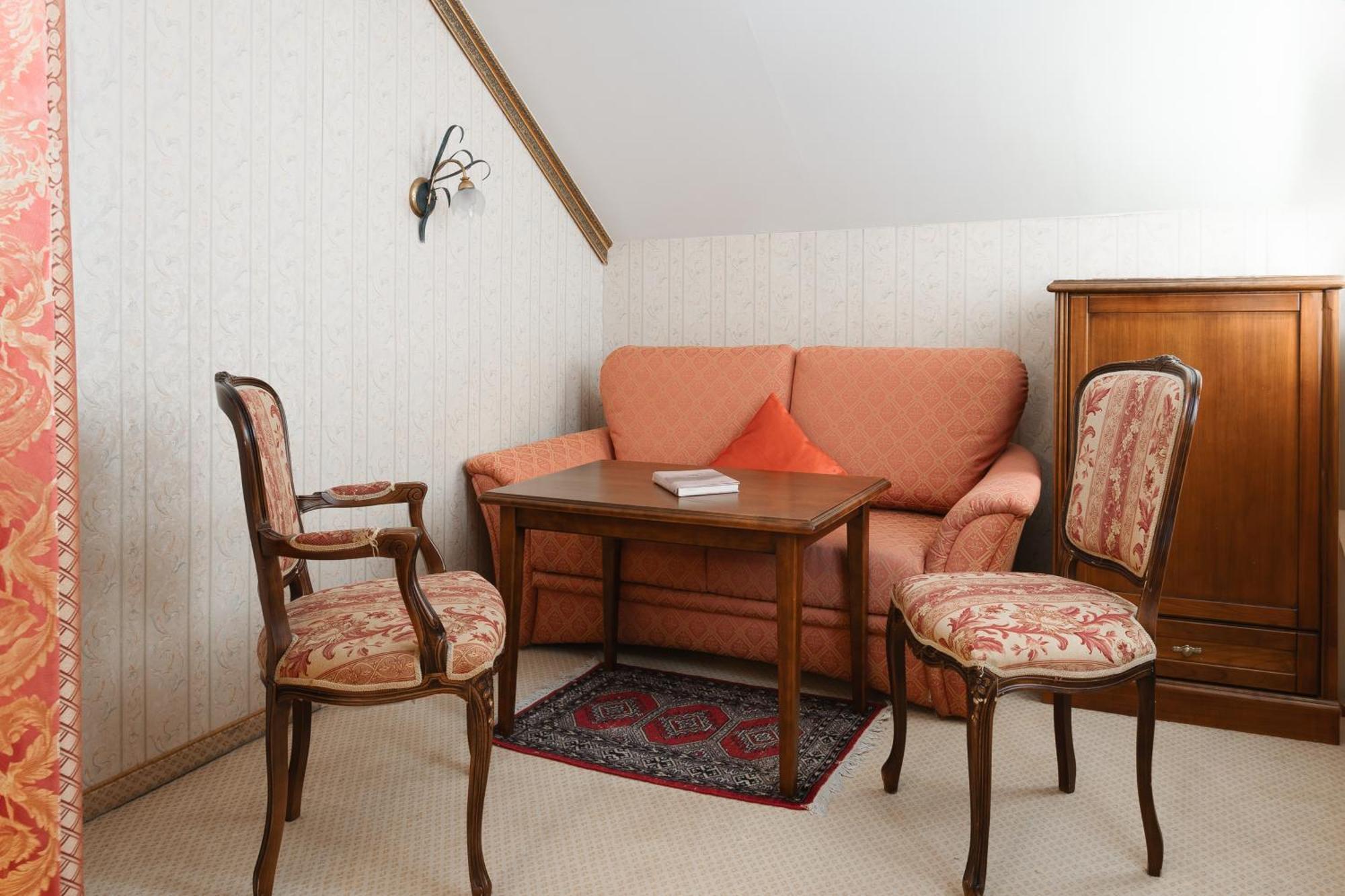 Schlosshotel Seewirt Turracher Hohe Esterno foto